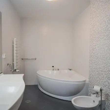 With A View - Luxury - Panoramic View Over The