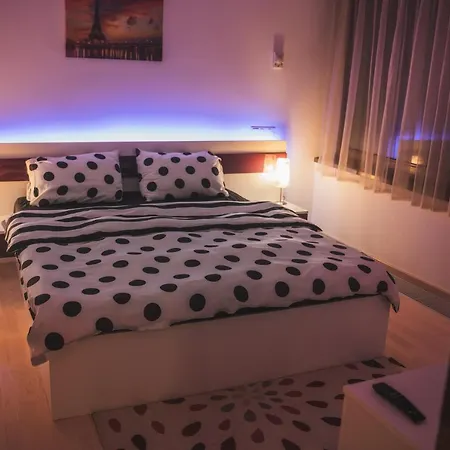 Apartment With A View - Luxury - Panoramic View Over The Brasov