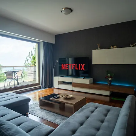 With A View - Luxury - Panoramic View Over The Apartment *